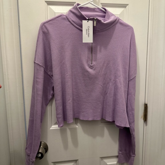 New 🆕 Calvin Klein crop top - Picture 2 of 4